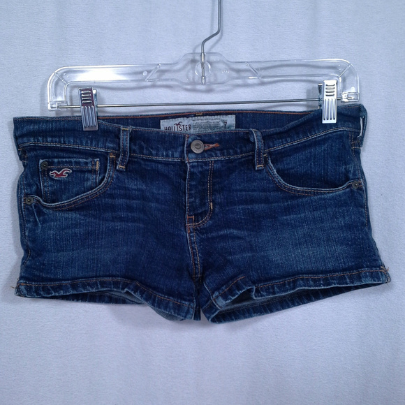 Hollister Pants - Hollister womens shorts Size 7 Shorty shorts